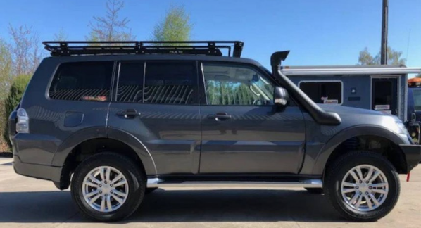 Snorkel for Mitsubishi PAJERO V20 TARGET (1998-2000)