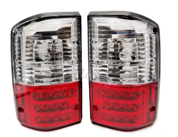 Fanali / Fari Posteriori CROMATI per Nissan Patrol GR Y60