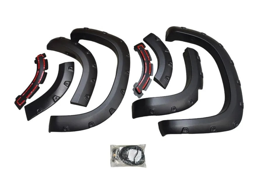 Parafanghi allargati Toyota Land Cruiser 150